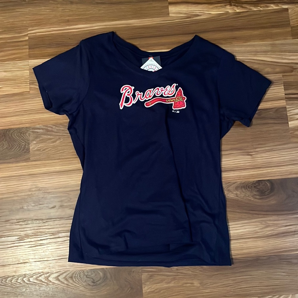 Fanatics MLB Braves V-neck